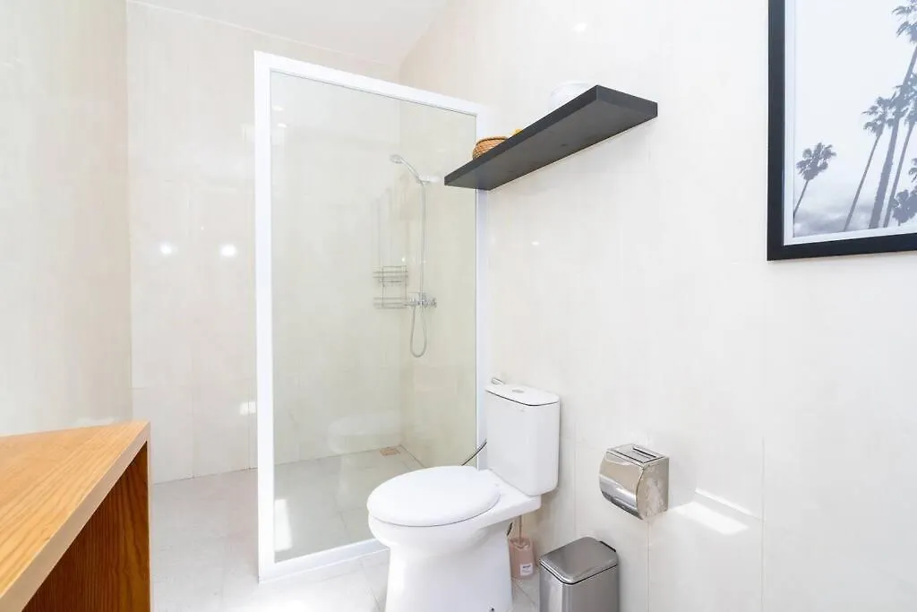 Umanala - 5 Min To Beach, Sleek Villa With Spacious Pool Area Kerobokan  0*, Kerobokan (Bali)