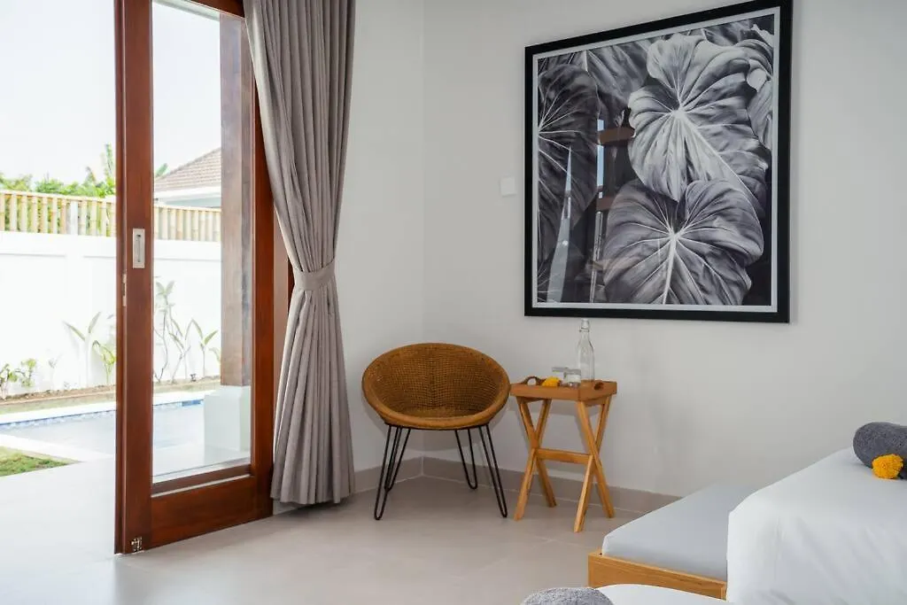 Umanala - 5 Min To Beach, Sleek Villa With Spacious Pool Area Kerobokan  Indonesia