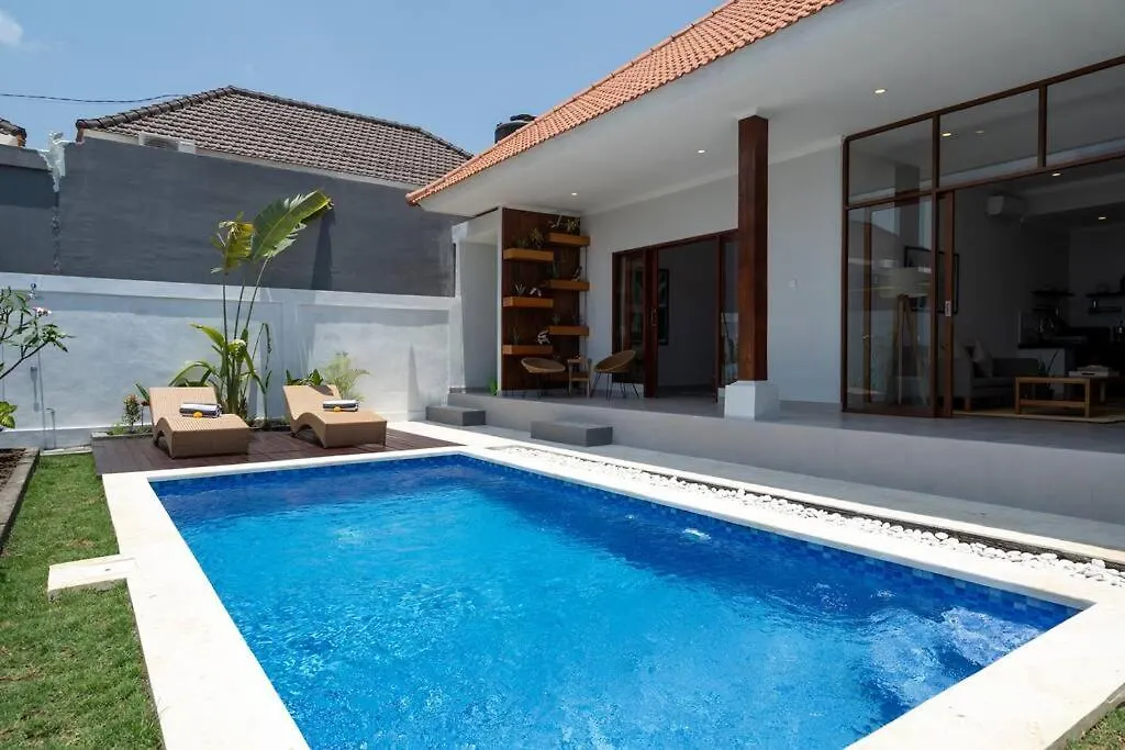 Umanala - 5 Min To Beach, Sleek Villa With Spacious Pool Area Kerobokan