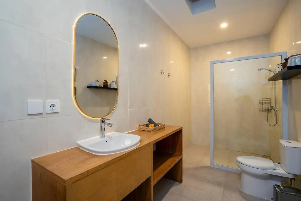Umanala - 5 Min To Beach, Sleek Villa With Spacious Pool Area Kerobokan